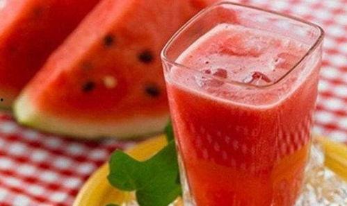 吃瓜群众品牌现榨果汁,尽享现榨果汁之美——吃瓜群众品牌果汁新体验