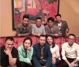 同学聚会吃瓜的群众,吃瓜群众围观揭秘